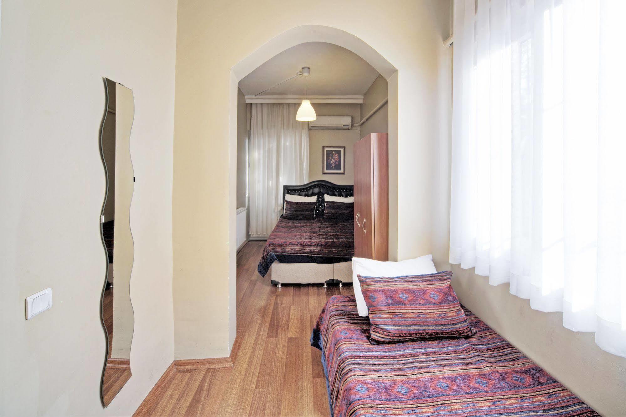 Nobel Hostel Istanbul Eksteriør bilde