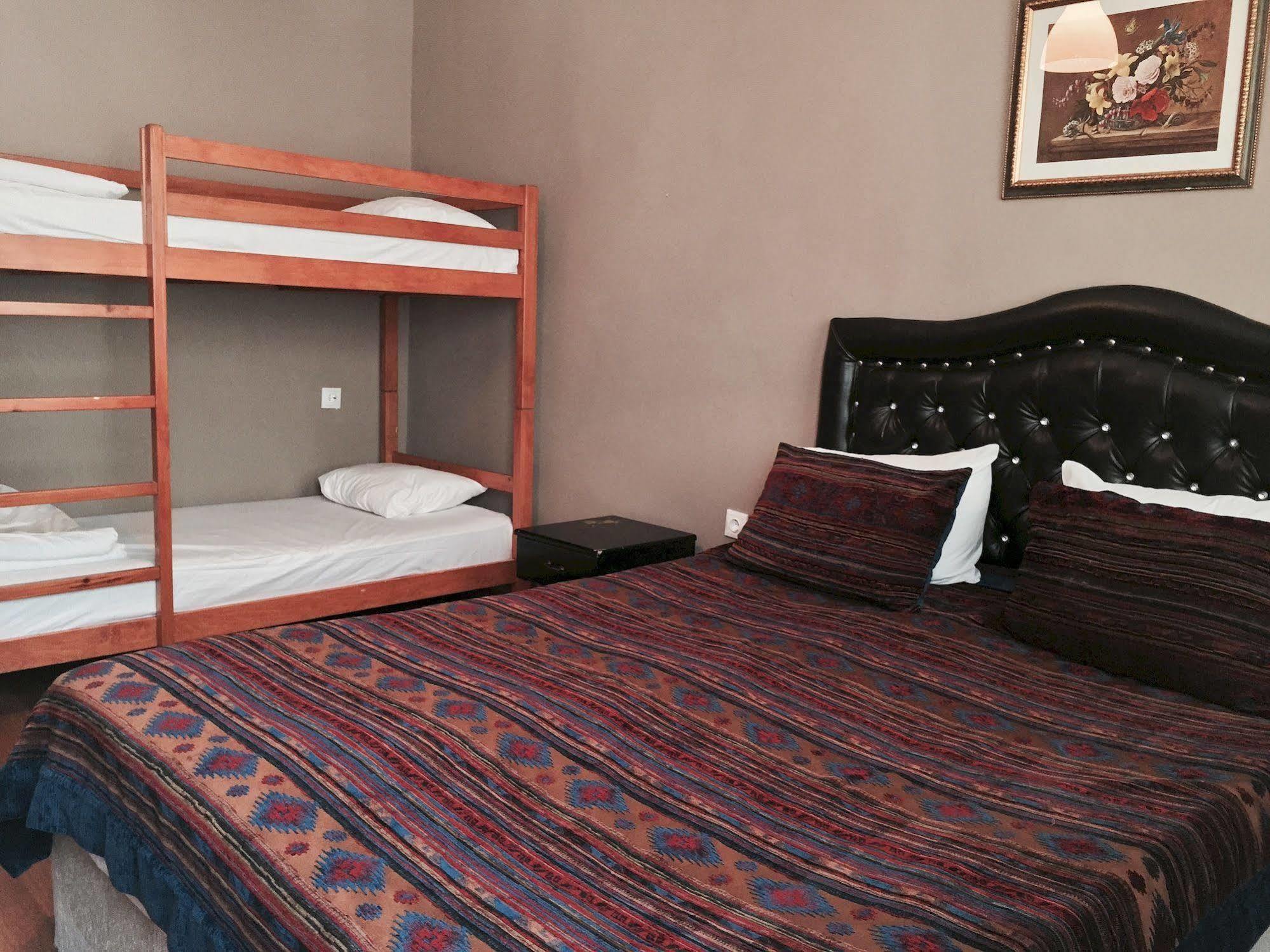 Nobel Hostel Istanbul Eksteriør bilde