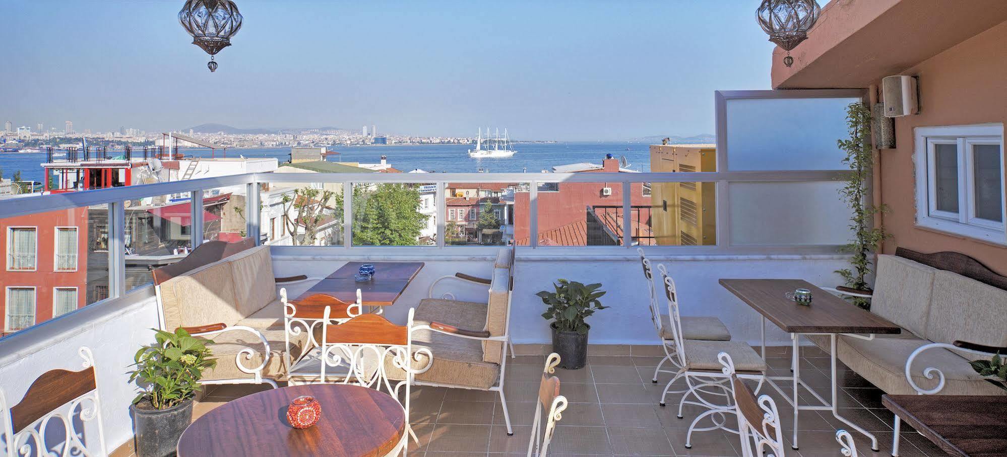 Nobel Hostel Istanbul Eksteriør bilde